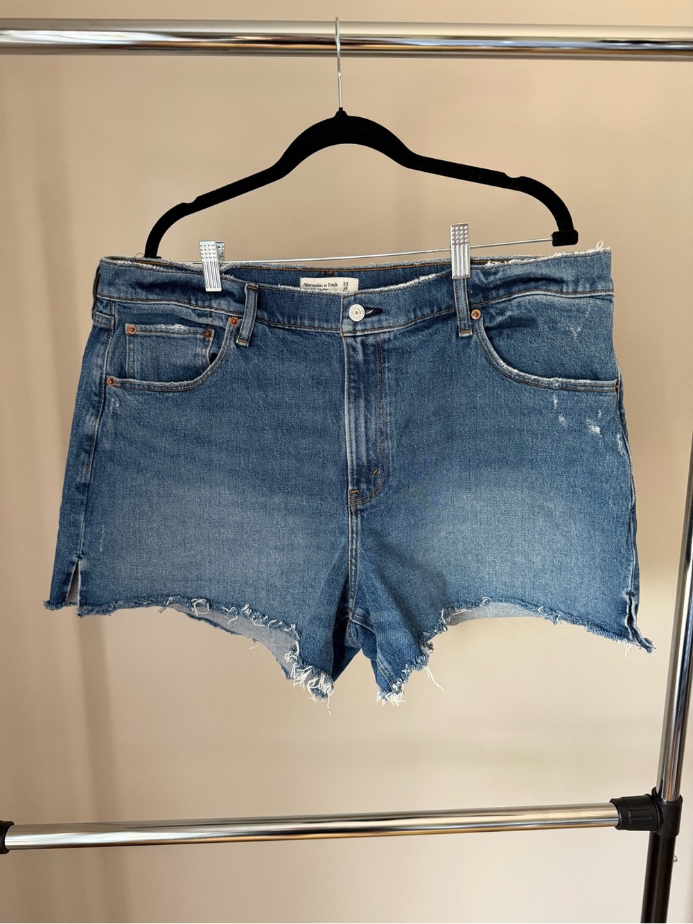 Abercrombie & Fitch Mom Shorts